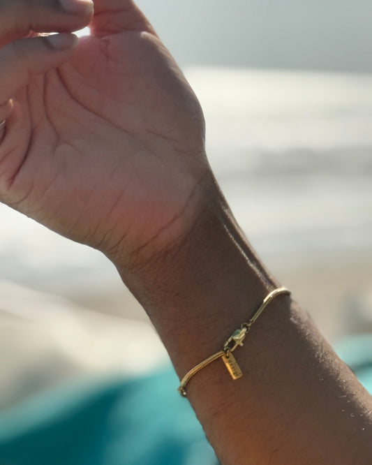 Desigr Gold Chain Bracelet